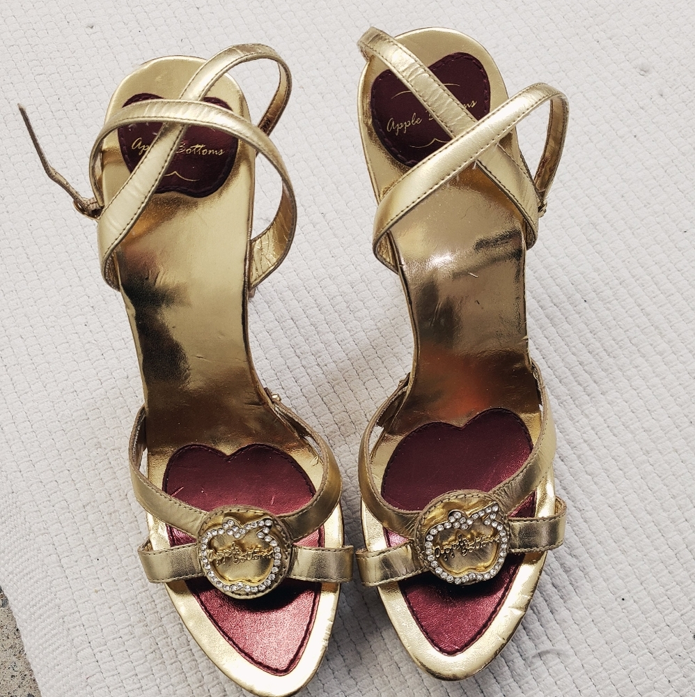 - Apple bottoms platforms